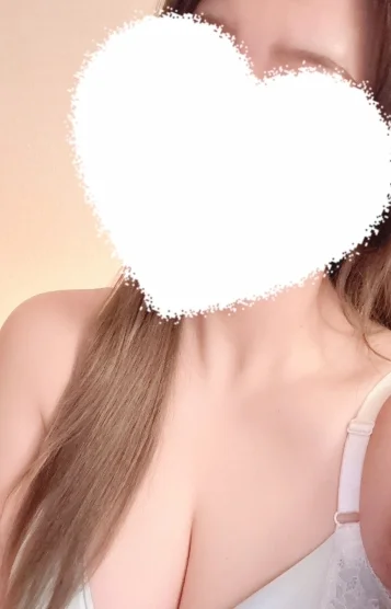 甘え上手系彼女　みみ
