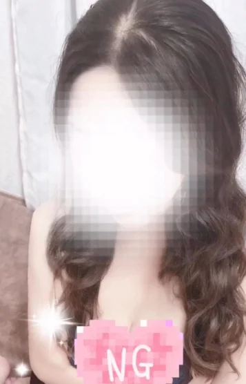 美魔女系彼女かえで