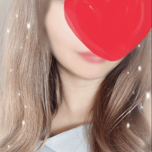 明日22(月)、24（水）出勤です♡