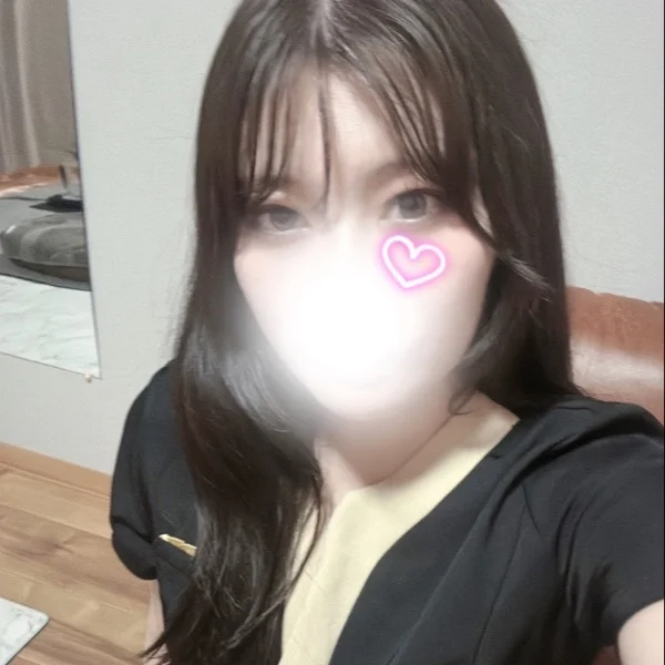 本日12時から出勤です 16時15分からご案内できます🤍