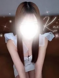 海、スレンダーボディのおっとりアイドル