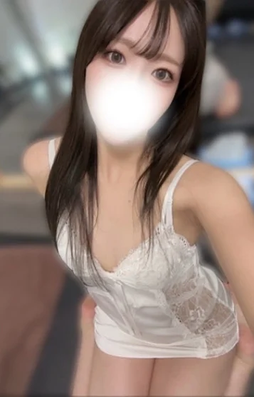 白藤りこ