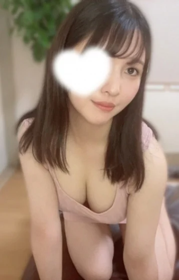 日向めぐ