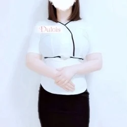 白雪れいな