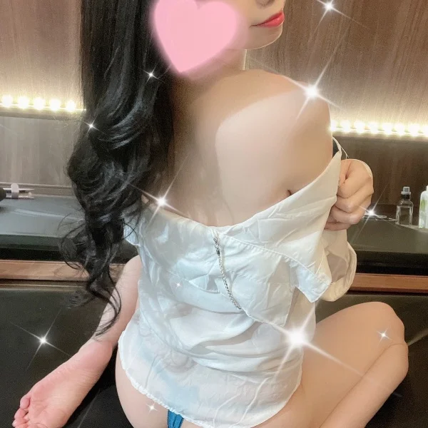 4日目〜‎𖤐 ̖́-‬