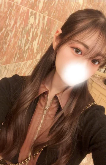 新人🦋あゆな