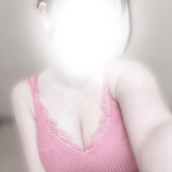 今日出勤してます！