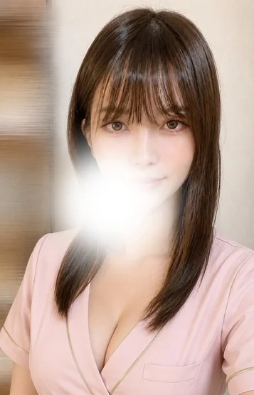 内田　りさ