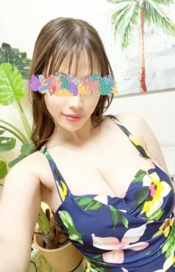 葉月 りお