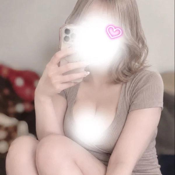 明日9/25(金)15:00~25:00出勤します🍀*゜