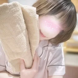 色白美肌と妖艶なセクシースタイルが魅力...