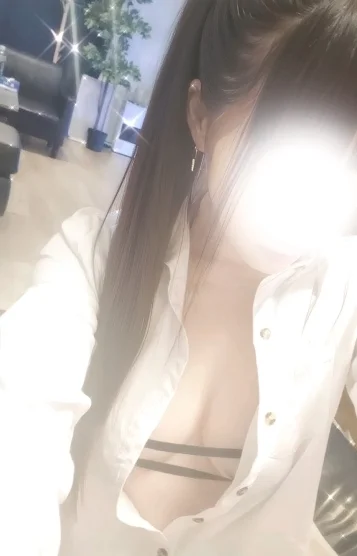 里緒菜🔰本日入店