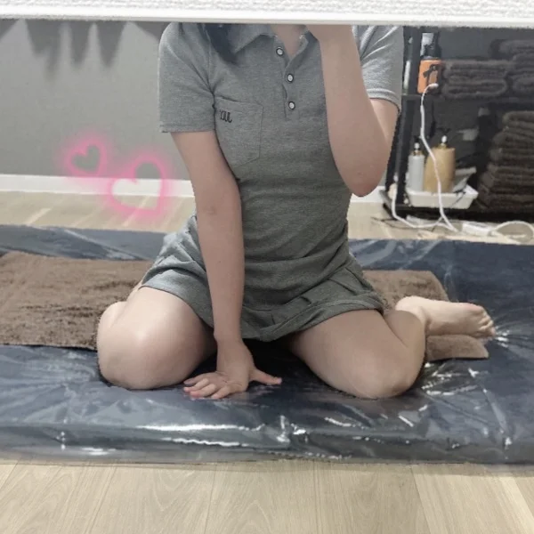 しゅっ(∩'-'⊂)ｼｭｯ