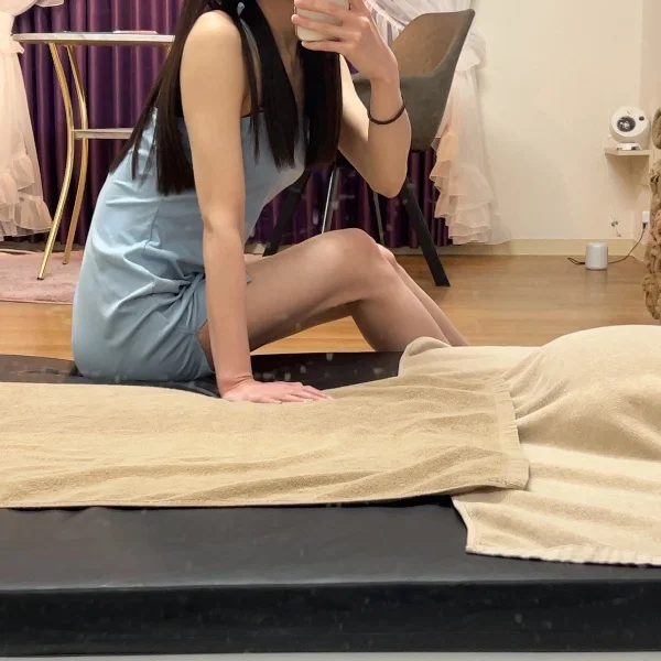本日21時から出勤してます✨
