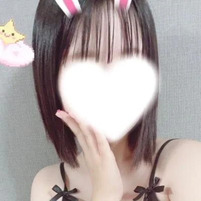 小動物みたいに愛らしくて守ってあげたくなる美少女♡日向みい