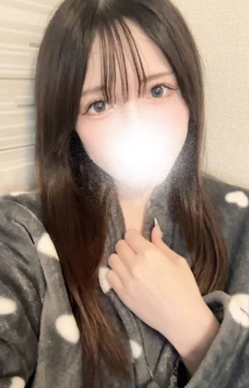 つきな
