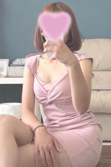 黒木ちなつ