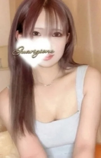 小鳥遊　あや