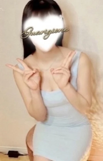 高津　もね