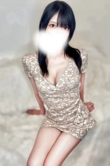 安達 ひなた