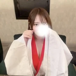 小さな体でGカップ性格も良い【ななこち...