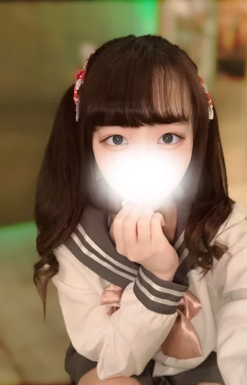 西野ひなの