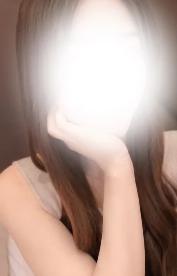 白咲なるみ