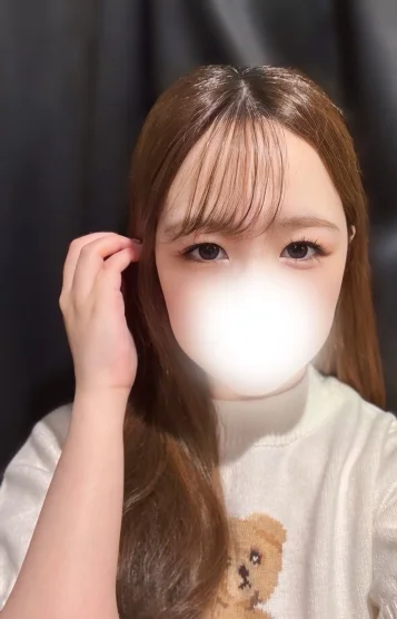 優木まりな