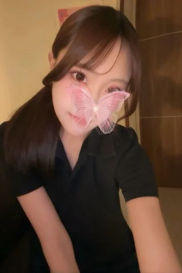 春瀬にこ