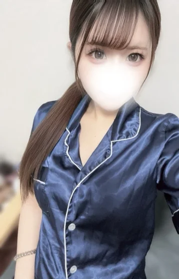 奈月めぐ