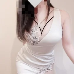西内 りさ