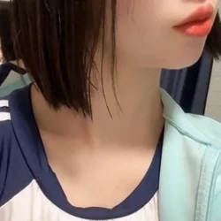 つき