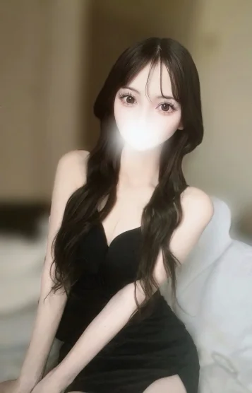 明日花かれん