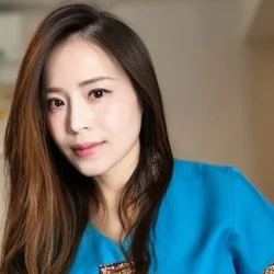 アキナ（AKINA）です♪