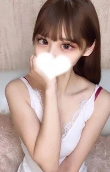 綾瀬ひな