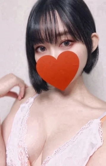 三宅ももか