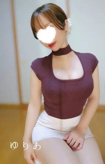 ゆりあ