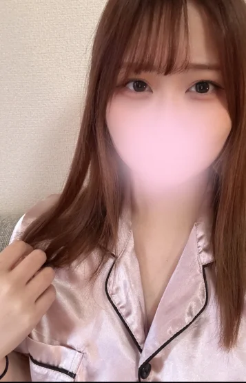 新人えみ
