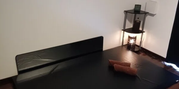 オイルクイーンの待機室写真