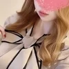 るり