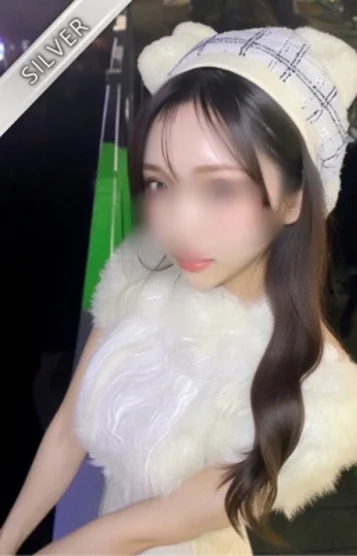 えみり(SILVER