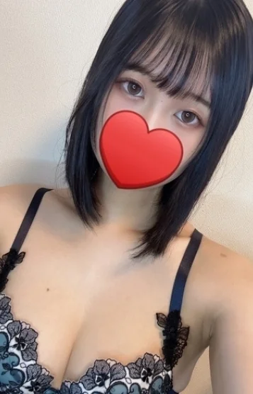楠木ひな