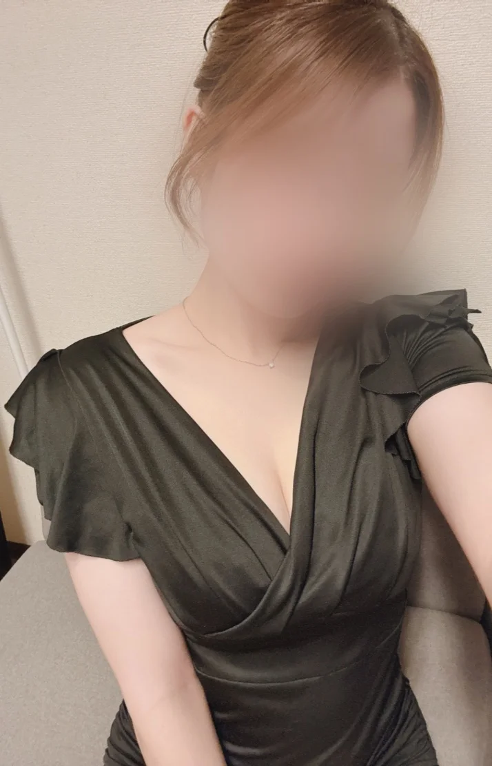 桃瀬あみ、出勤しております🐰🎀
