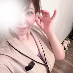 ‎🤍Fご主人様-葉月🍀*゜より-