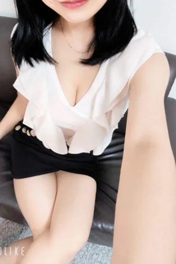 妃菜乃ひなの