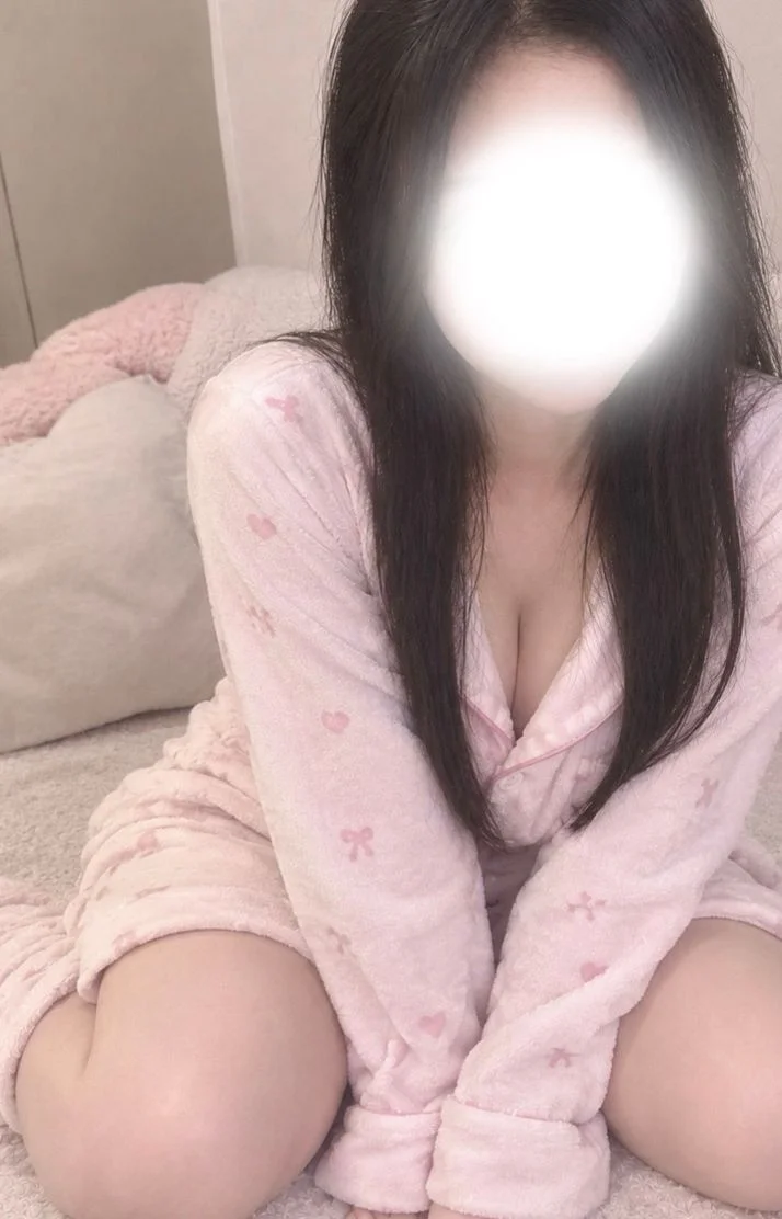 しおり、今夜もよろしくね🪽