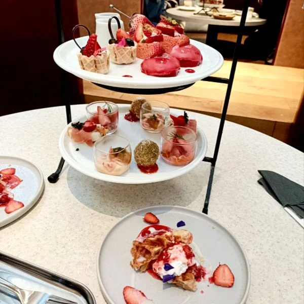 いちごのアフターヌーンティー🍓