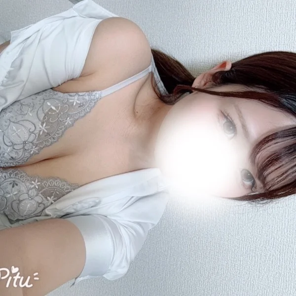 本日21時半〜出勤してます♡ 1