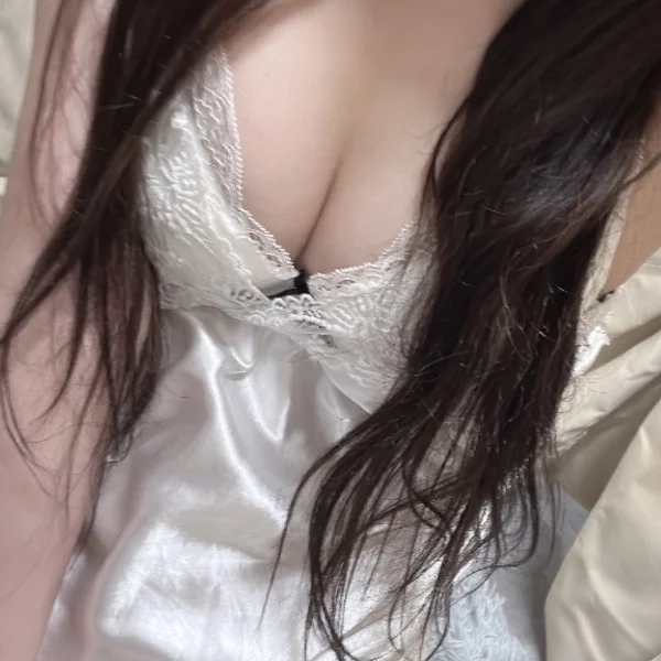 明日11時から20まで出勤しますﾖﾛｼｸ!!Σ( >д&lt 1