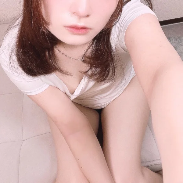 本日16時-23時まで出勤しています♬*°